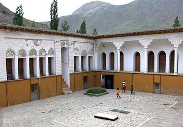 خانه نیما یوشیج